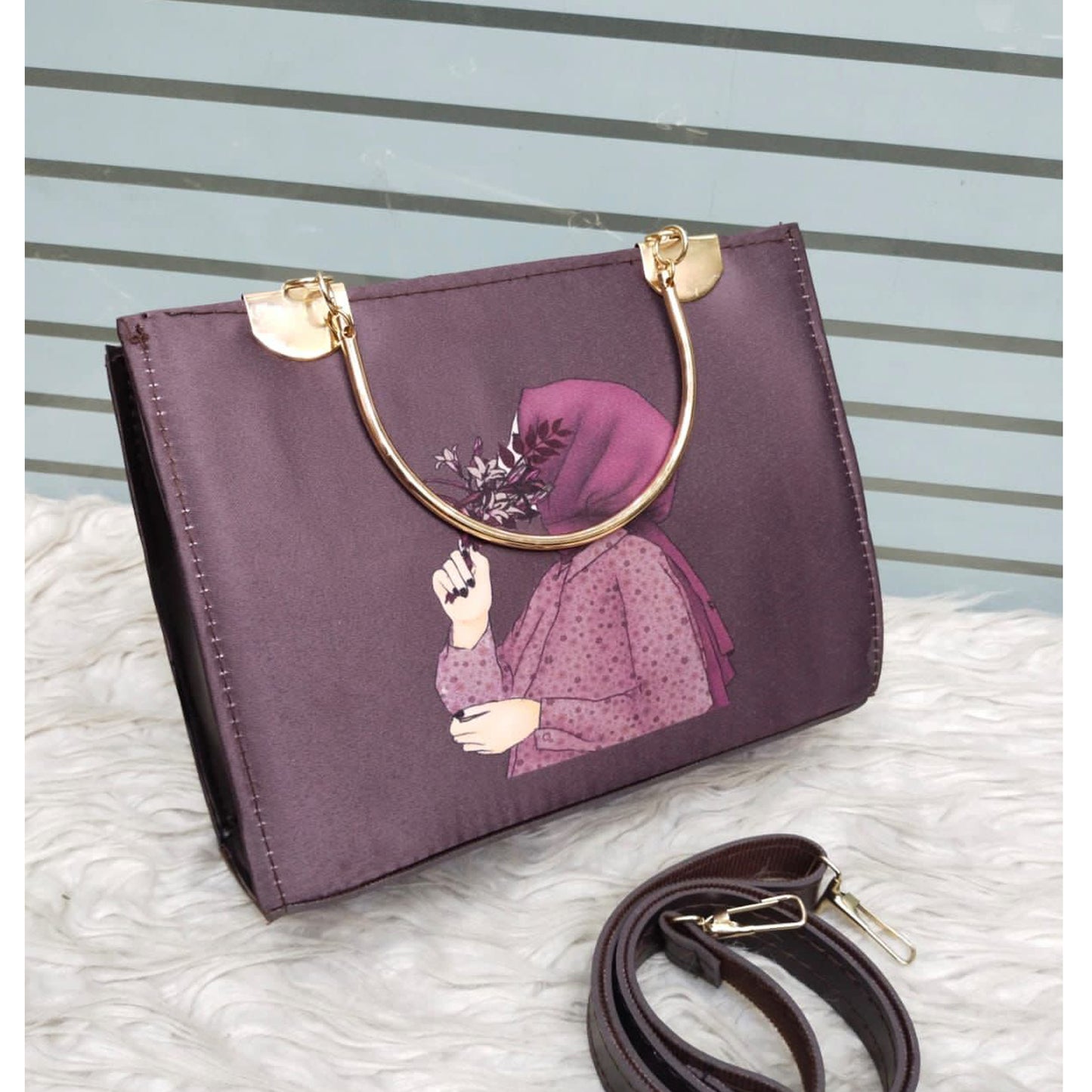 Elegant Artistic Handbag with Golden Handle(ALL IN 1)