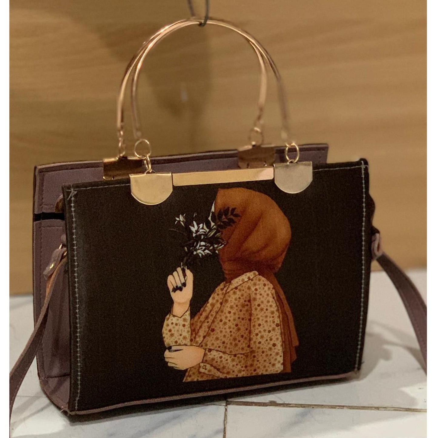 Elegant Artistic Handbag with Golden Handle(ALL IN 1)