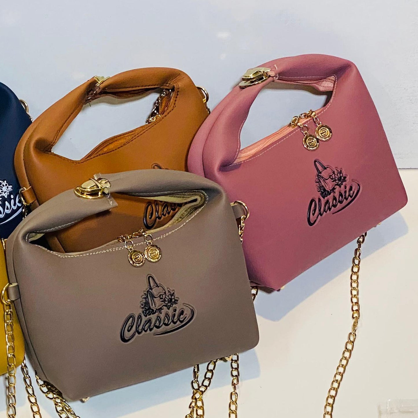 Stylish Medium Size with Long Chain | Premium 8 Colors