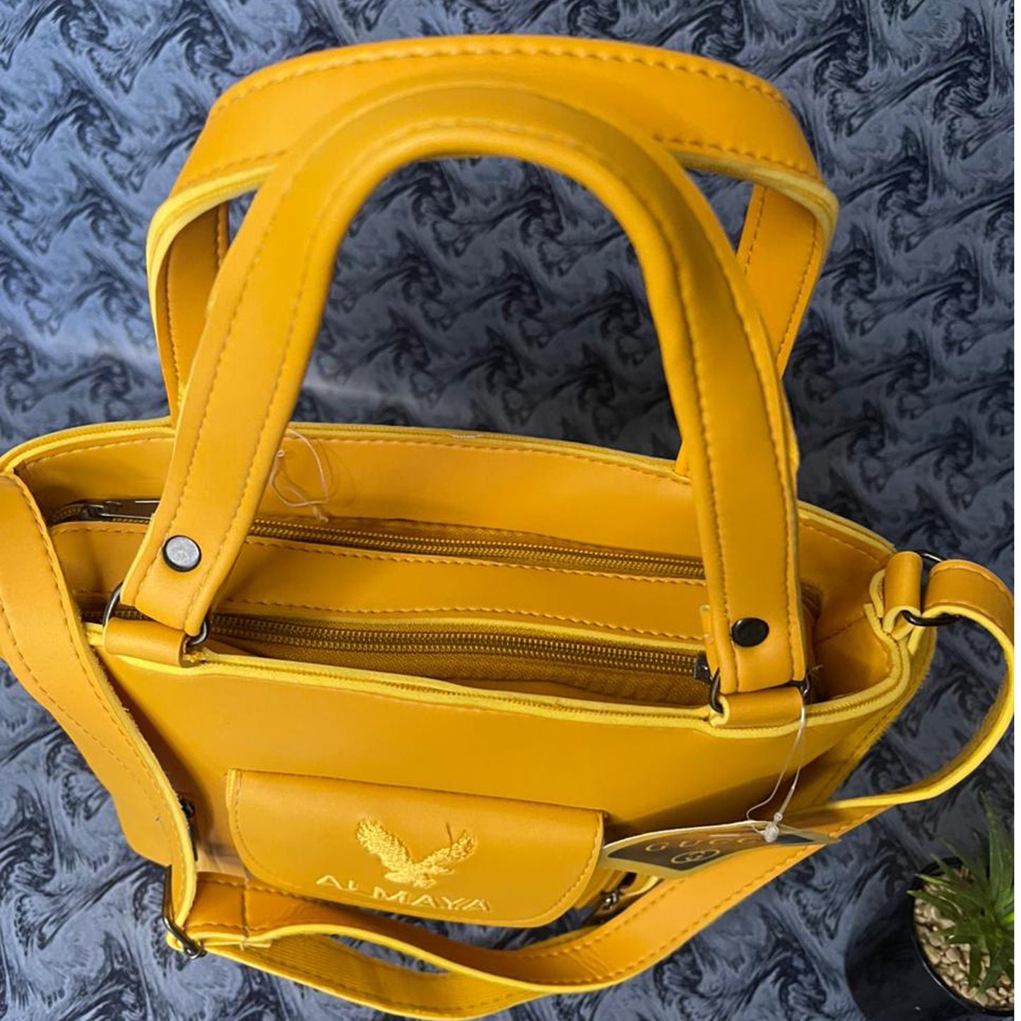 Trendy Yellow Tote Handbag – Stylish Everyday Shoulder Bag