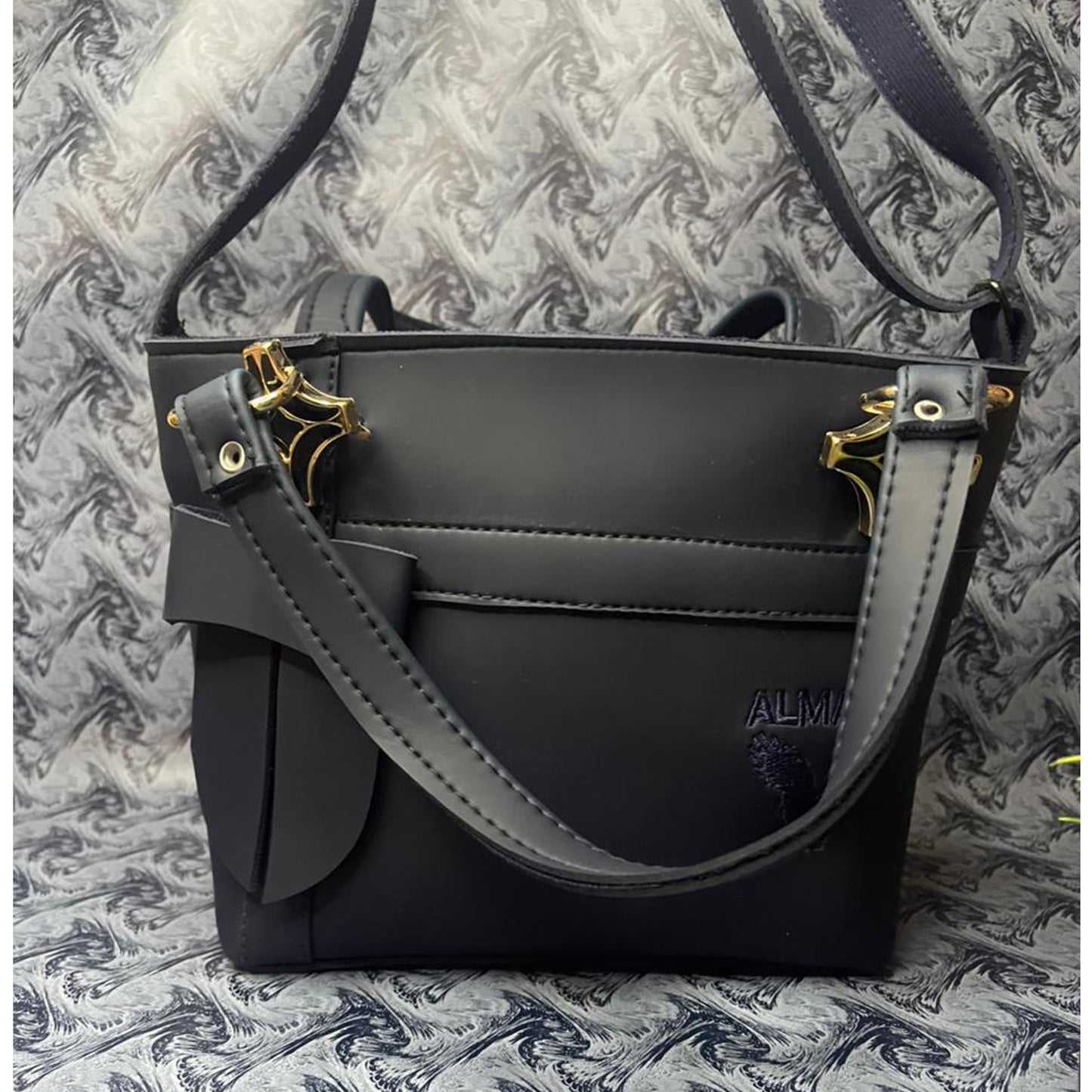Trendy Yellow Tote Handbag – Stylish Everyday Shoulder Bag